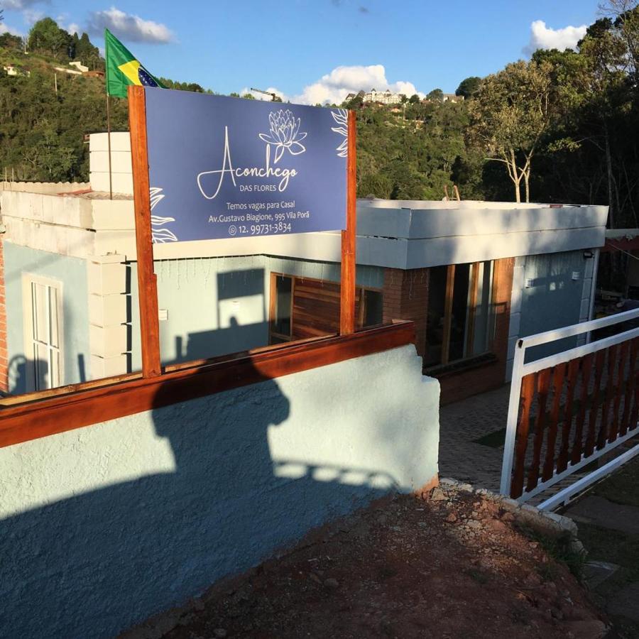 Aconchego Das Flores Otel Campos do Jordao Dış mekan fotoğraf